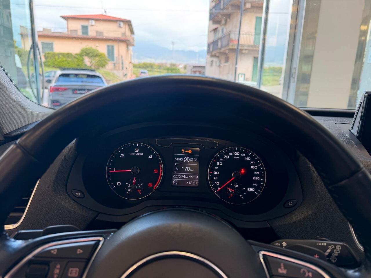 Audi Q3 2.0 TDI 150 CV S line Edition