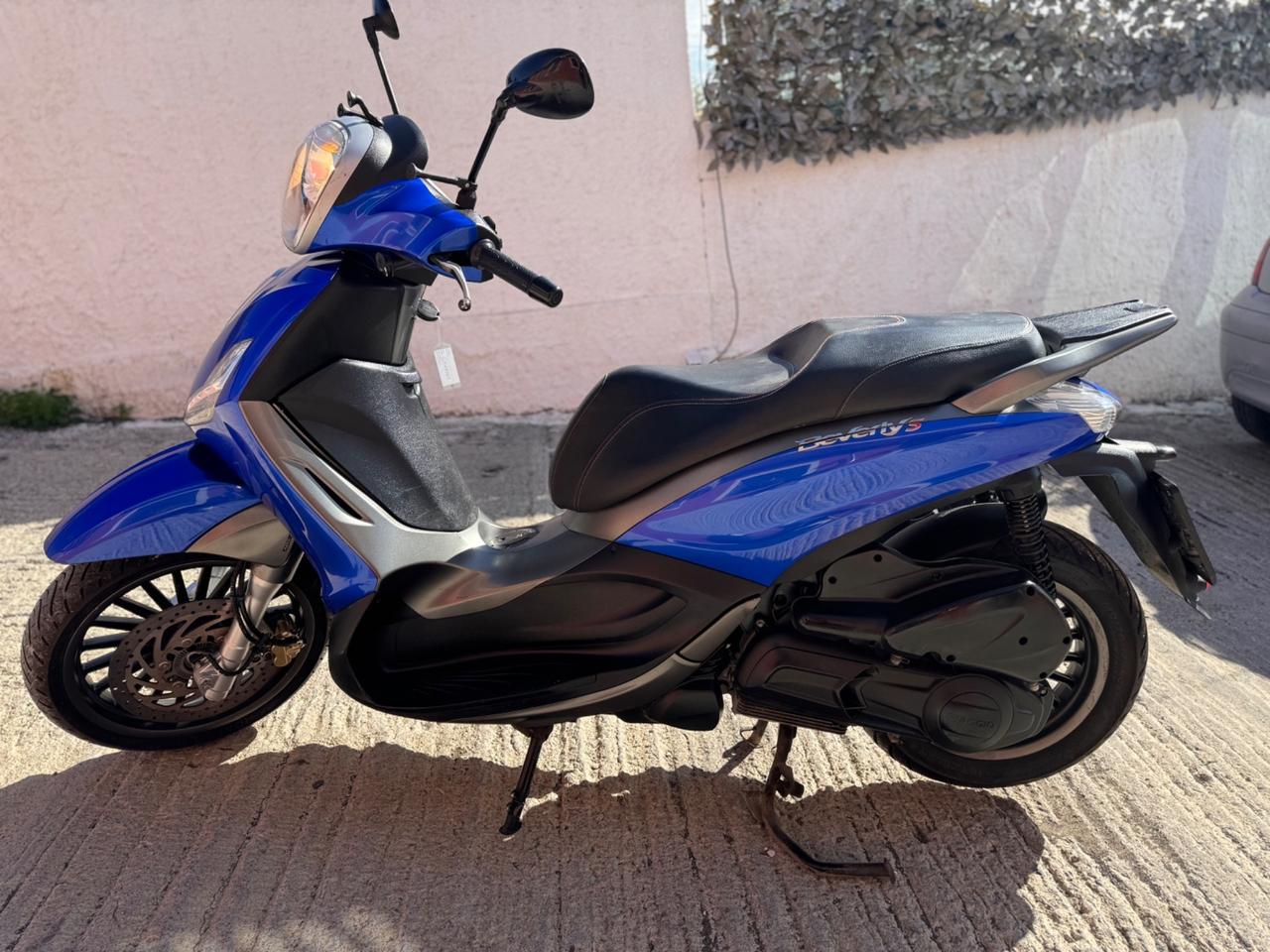 Piaggio Beverly 300 sport