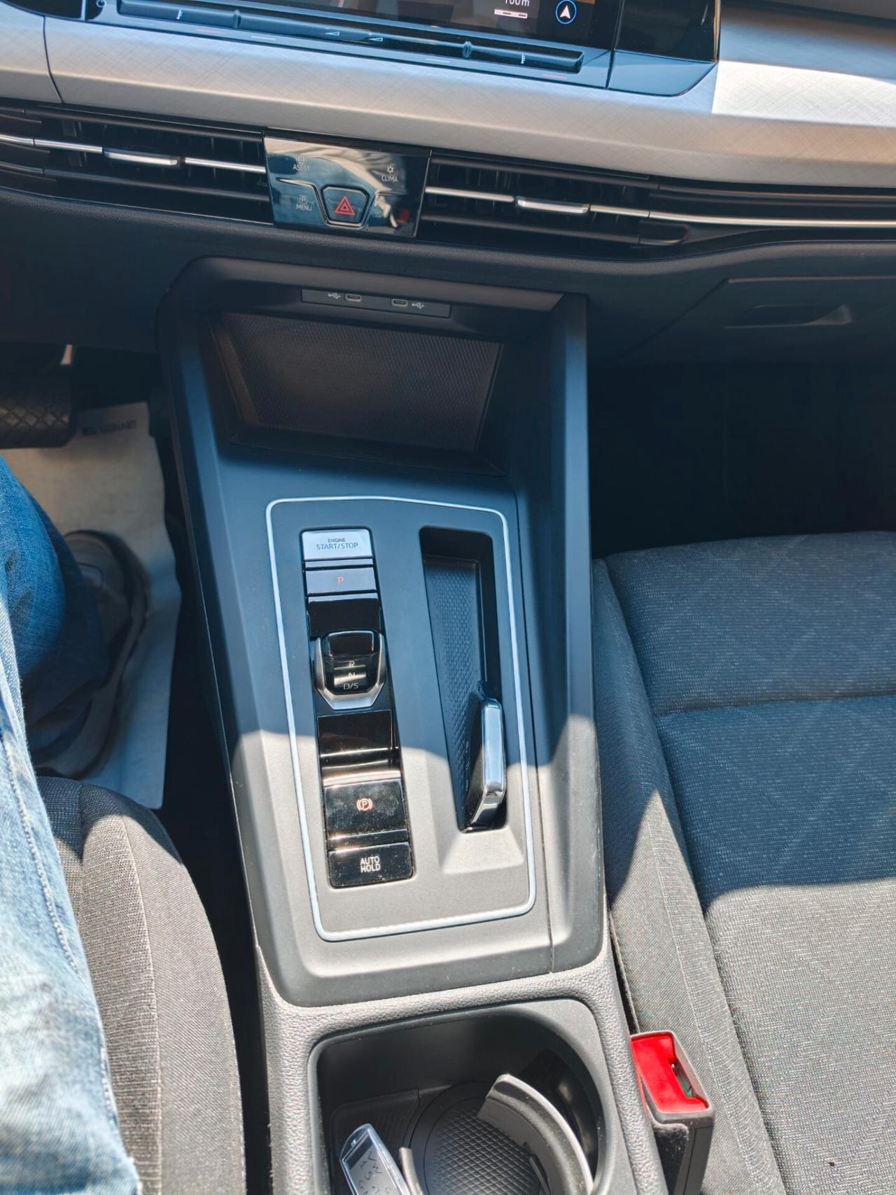 Volkswagen Golf 1.5 eTSI 130 CV EVO ACT DSG Life