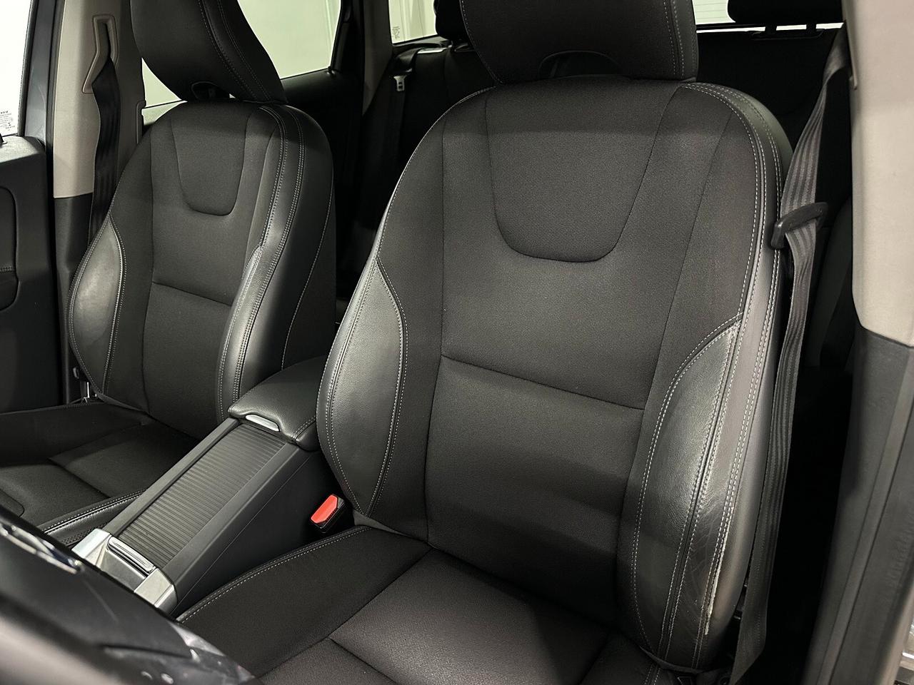 Volvo XC 60 XC60 D4 AWD Geartronic Business AUTOCARRO N1