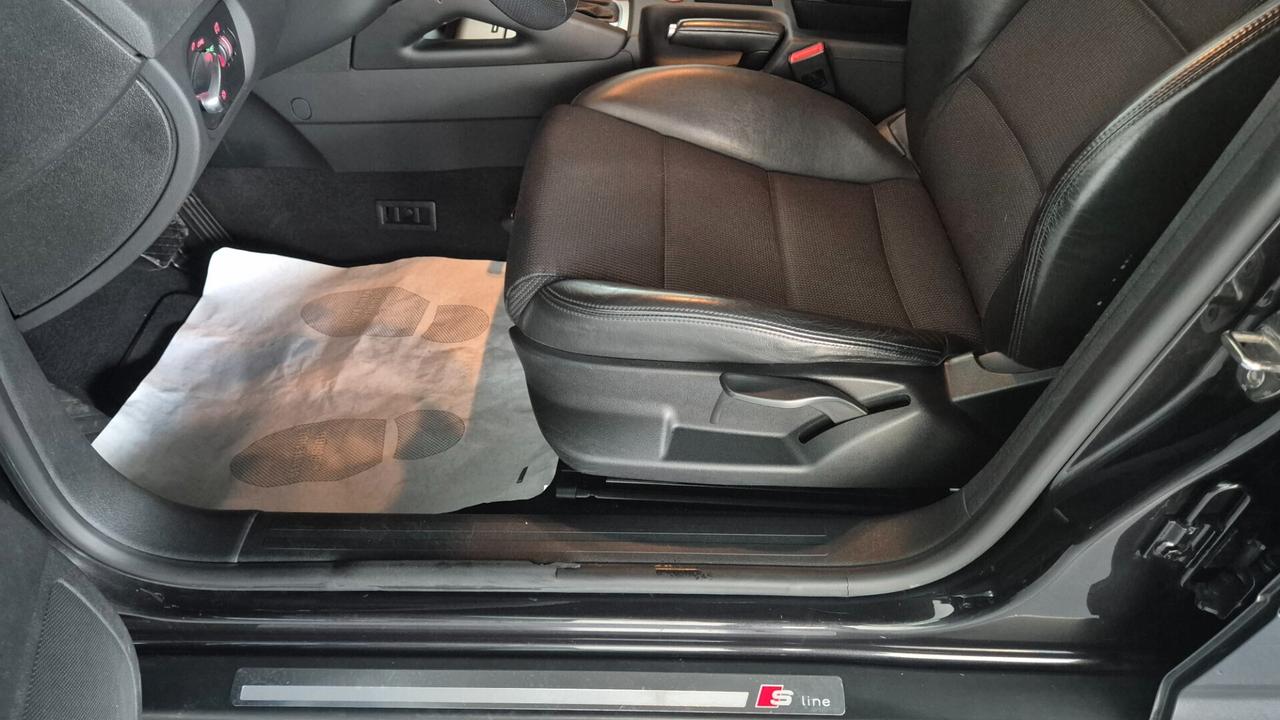 Audi A3 SPB 1.6 TDI 105 CV CR S tronic Ambition S line