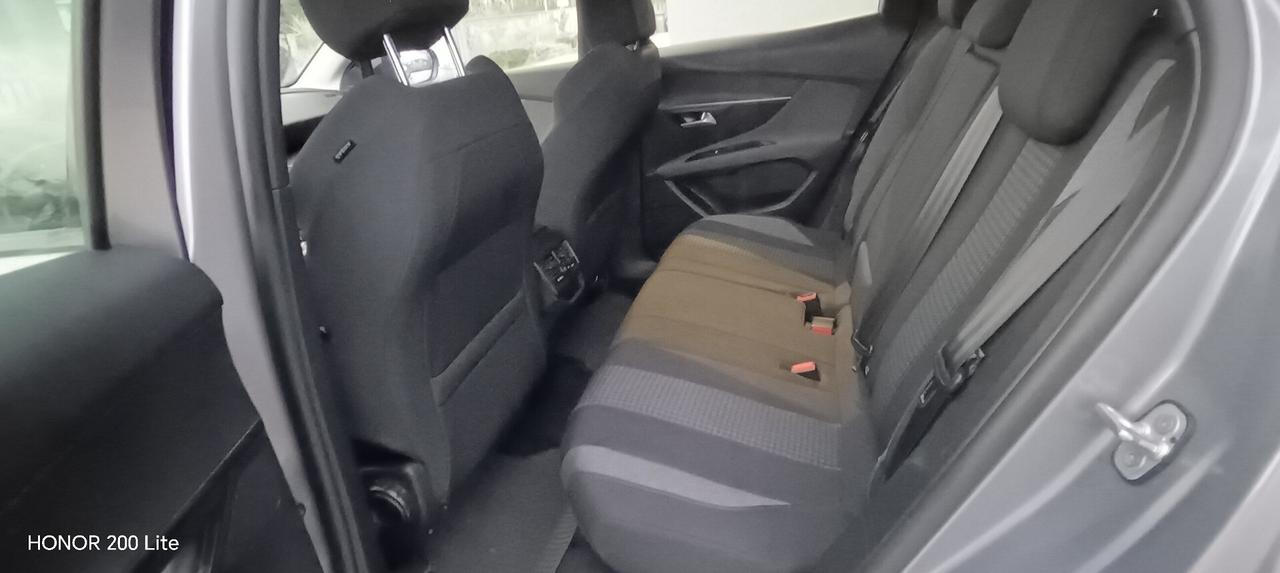 Peugeot 3008 1.5 bluehd Acti Pack 130cv eat8 ProMM