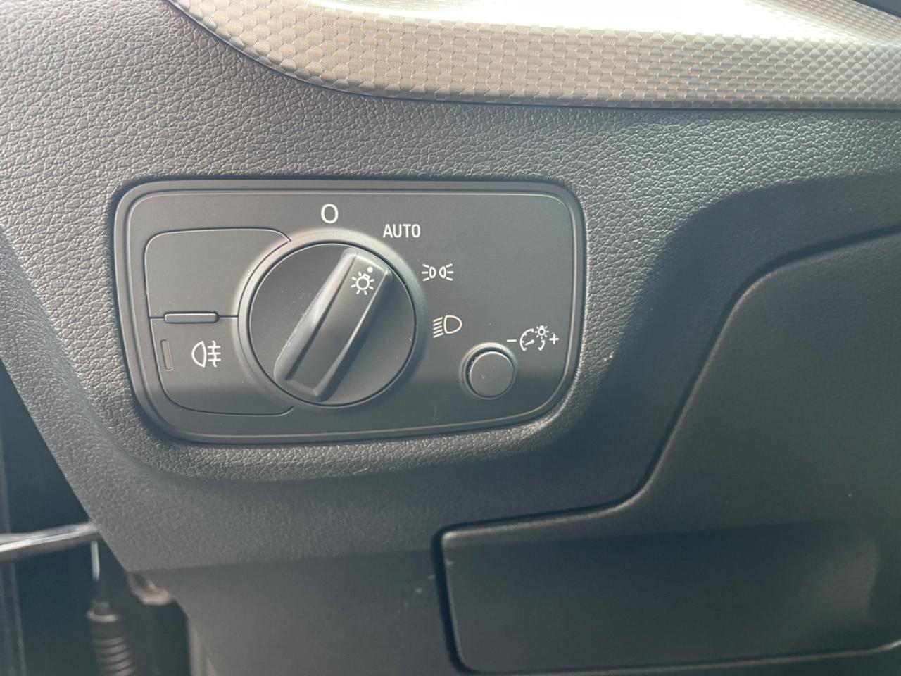 Audi Q2 35 TDI S tronic Admired Advanced