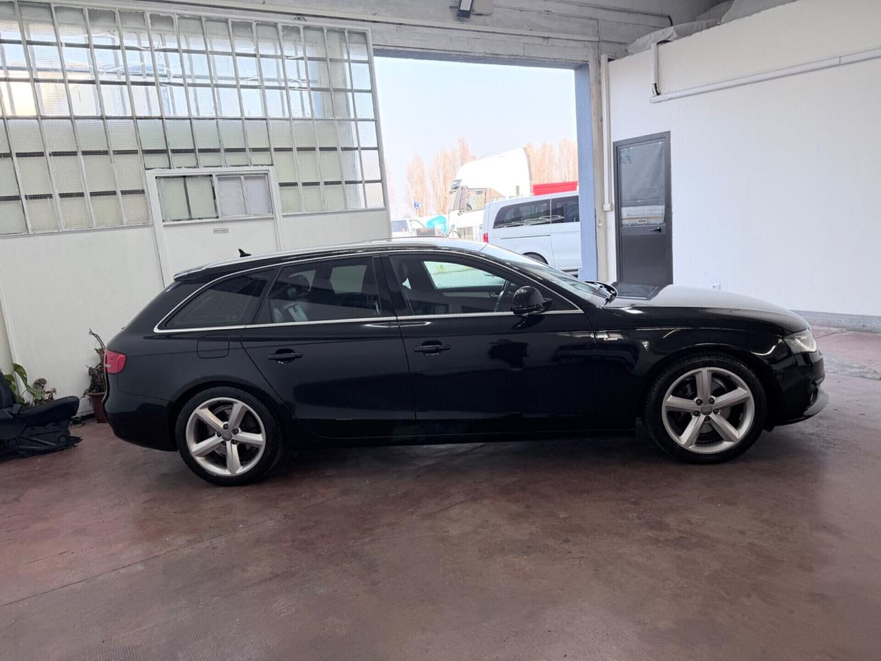 Audi A4 Avant 2.0 TDI 143CV S-Line