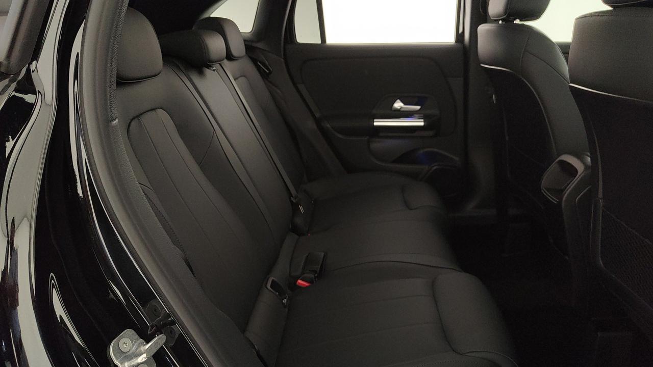Mercedes-Benz GLA 200 d automatic