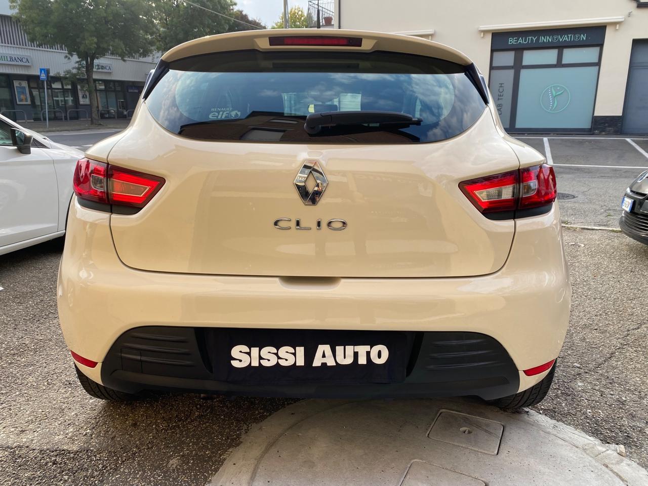 Renault Clio 1.2 75CV 5 porte Life NEOPATENTATI!!!