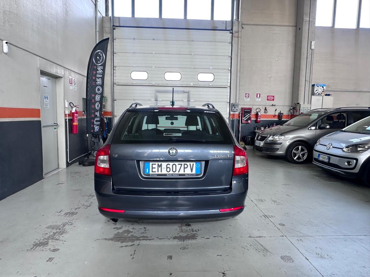 Skoda Octavia 1.6 TDI CR F.AP. Wagon Elegance