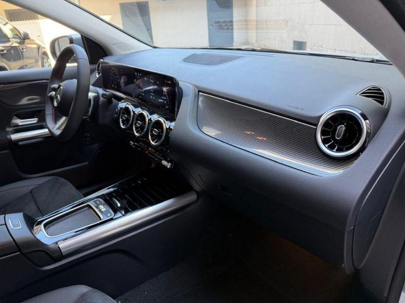 Mercedes-Benz GLA 180 Automatic AMG Line Premium