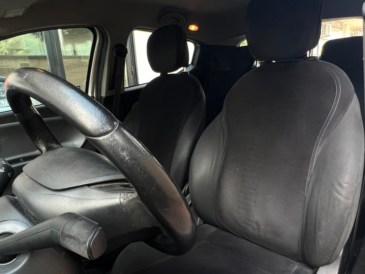 Lancia Ypsilon 1.3 MJT 95 CV 5 porte S&S Gold