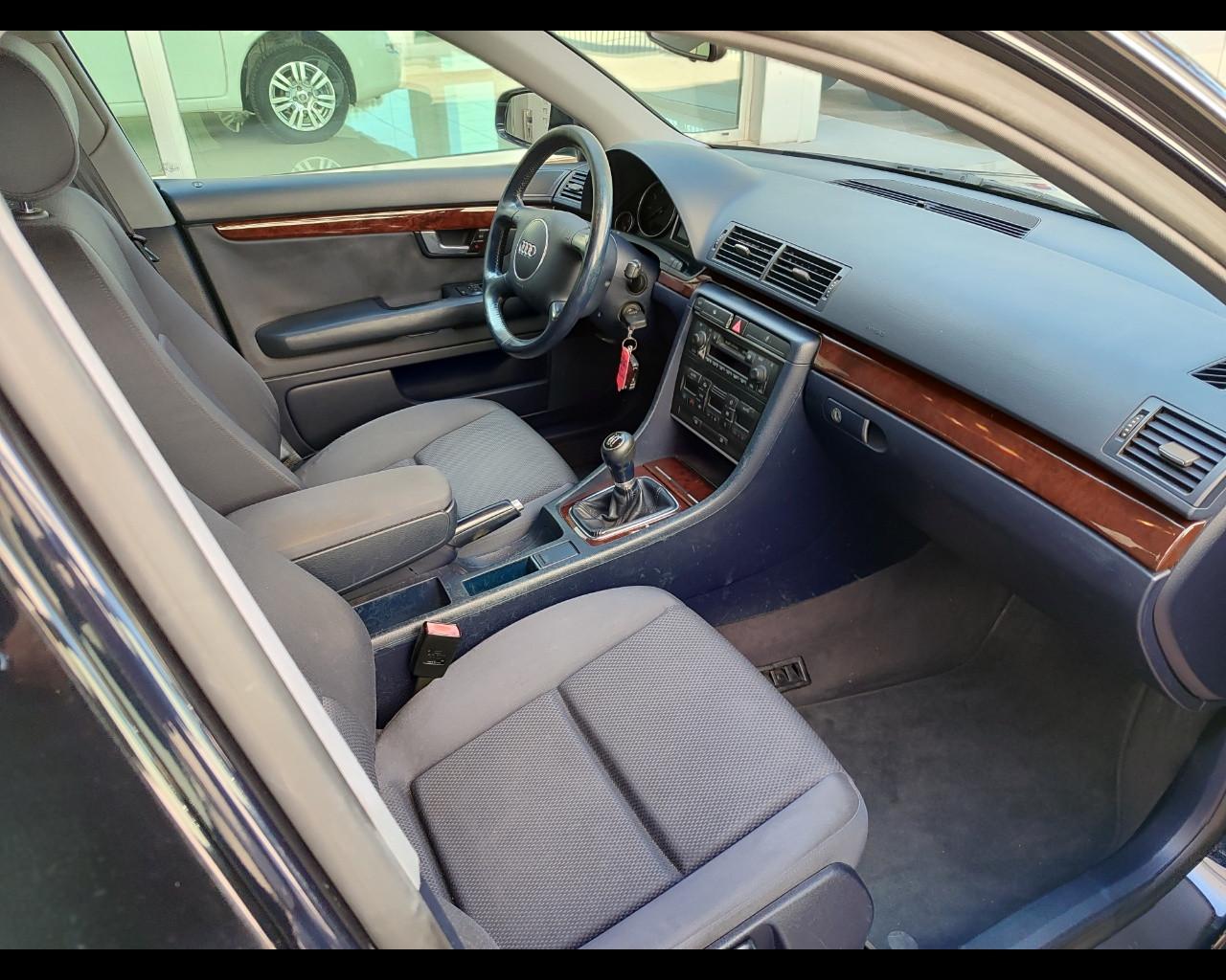 AUDI A4 2ª serie - A4 2.0 20V cat