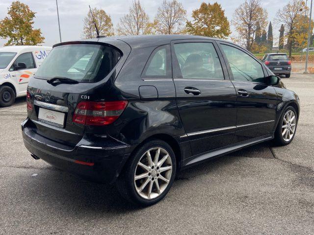 MERCEDES-BENZ B 200 CDI Sport