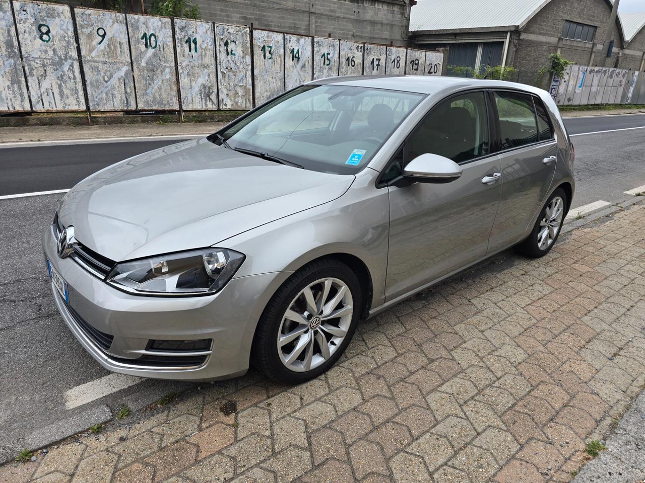 Volkswagen Golf 2.0 TDI 150cv DSG HIGHLINE