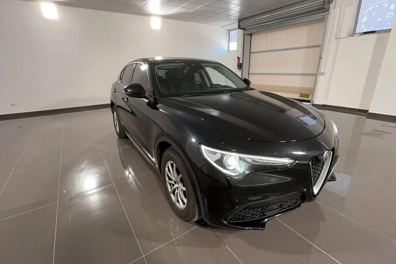 Alfa Romeo Stelvio 2.2 Turbodiesel 160 CV AT8 RWD Business