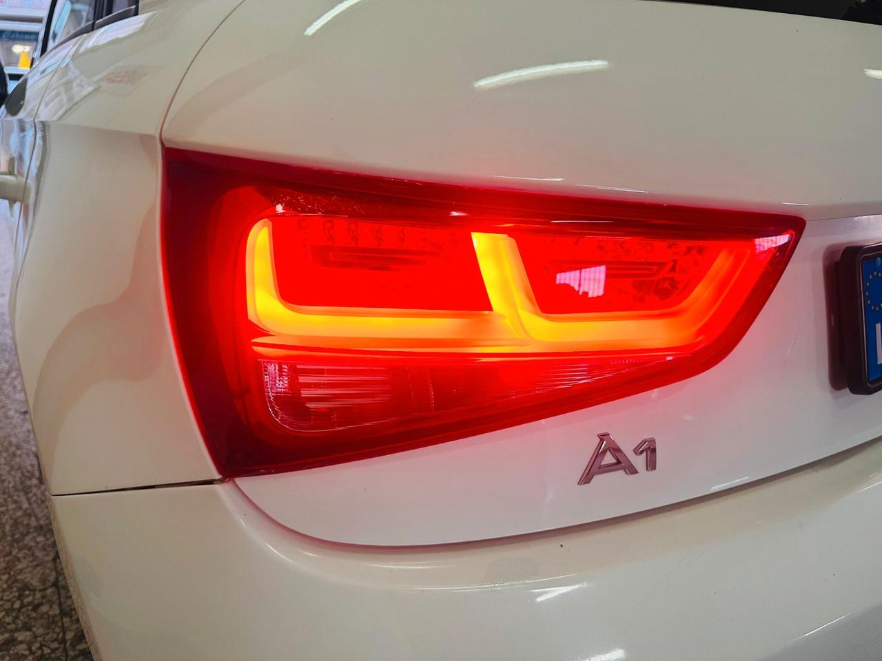 Audi A1 SPB 1.6 TDI S tronic Ambition NEOPATENTATI
