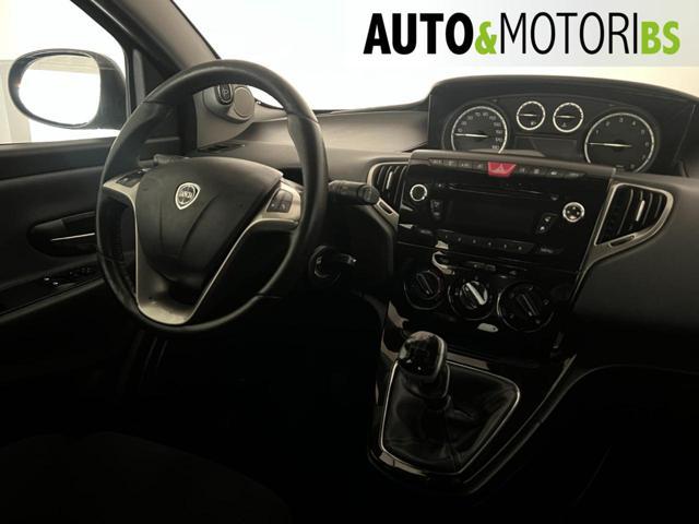 LANCIA Ypsilon 1.2 69 CV 5 porte Silver