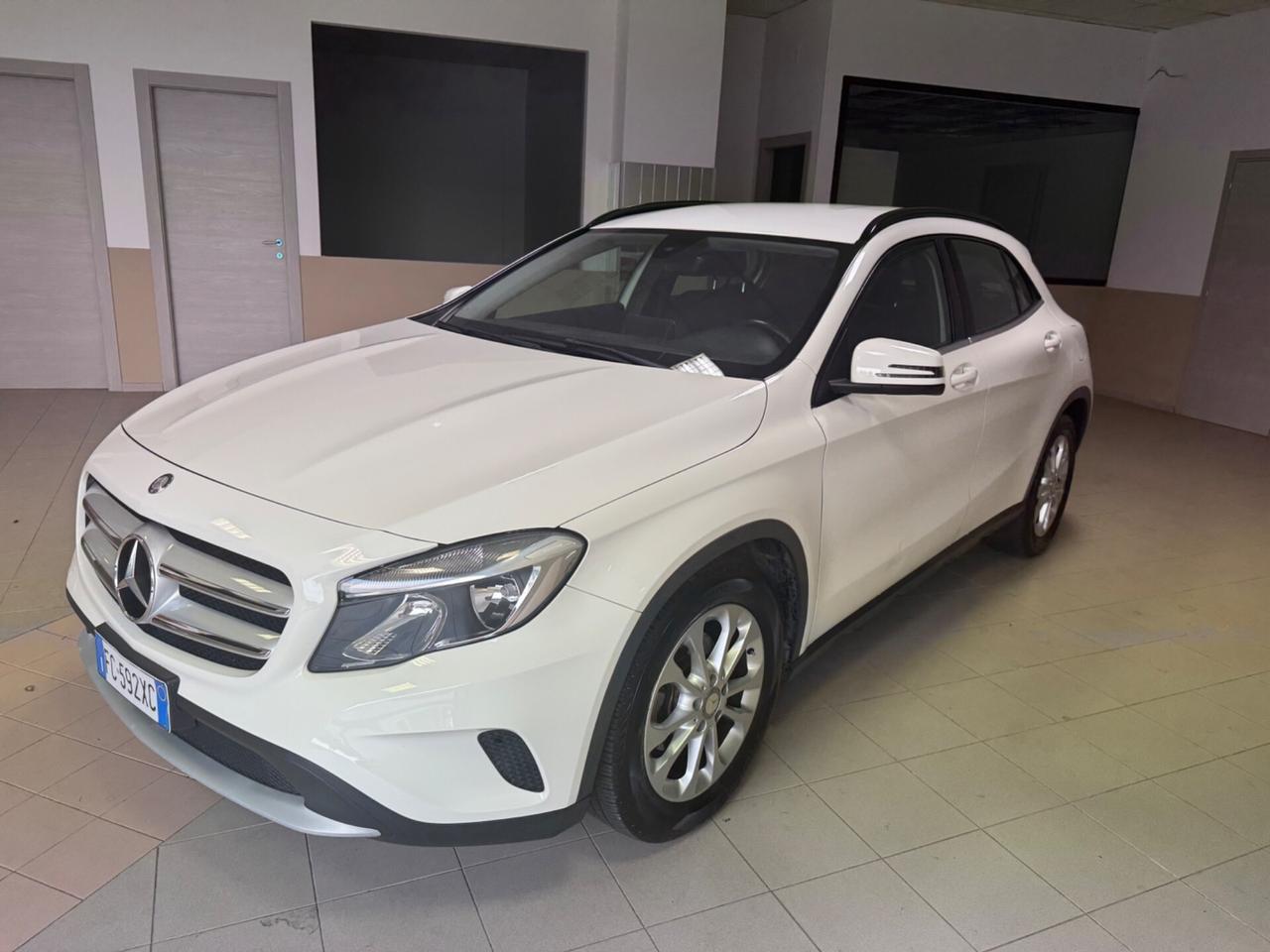 Mercedes-benz GLA 180 d Automatic Premium