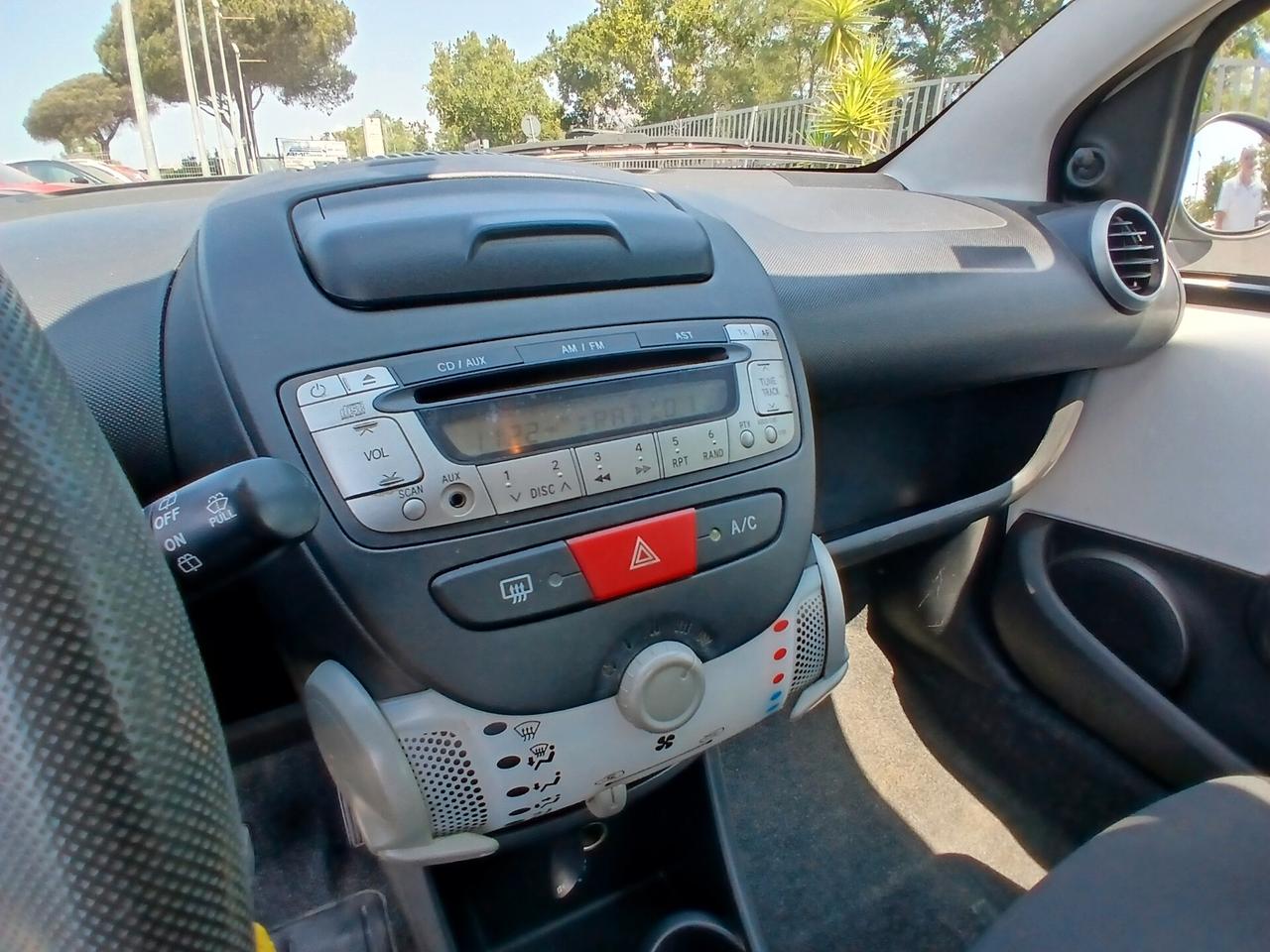 Toyota Aygo 1.0 12V VVT-i 3 porte Active Connect