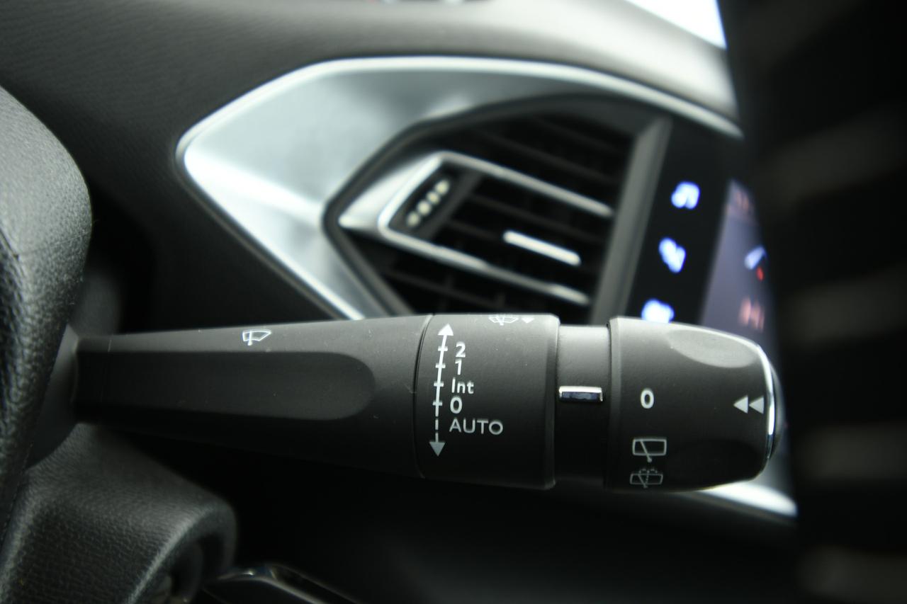 PEUGEOT 308 SW 1.2 puretech t Allure s&s 130cv CAMERA+NEOPATENTATI