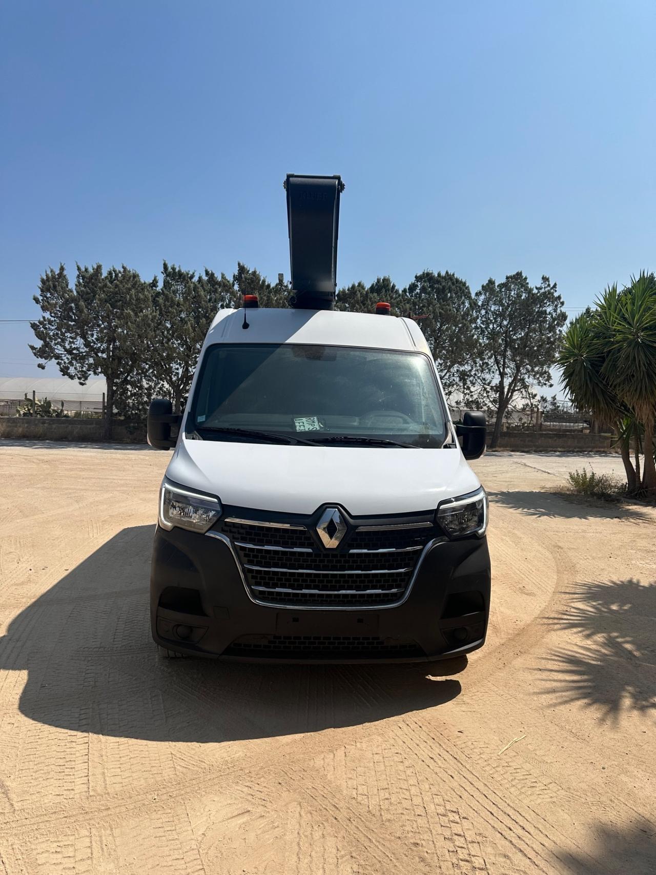 Renault master con piattaforma