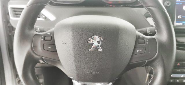 PEUGEOT 208 PureTech 82 5 porte Allure