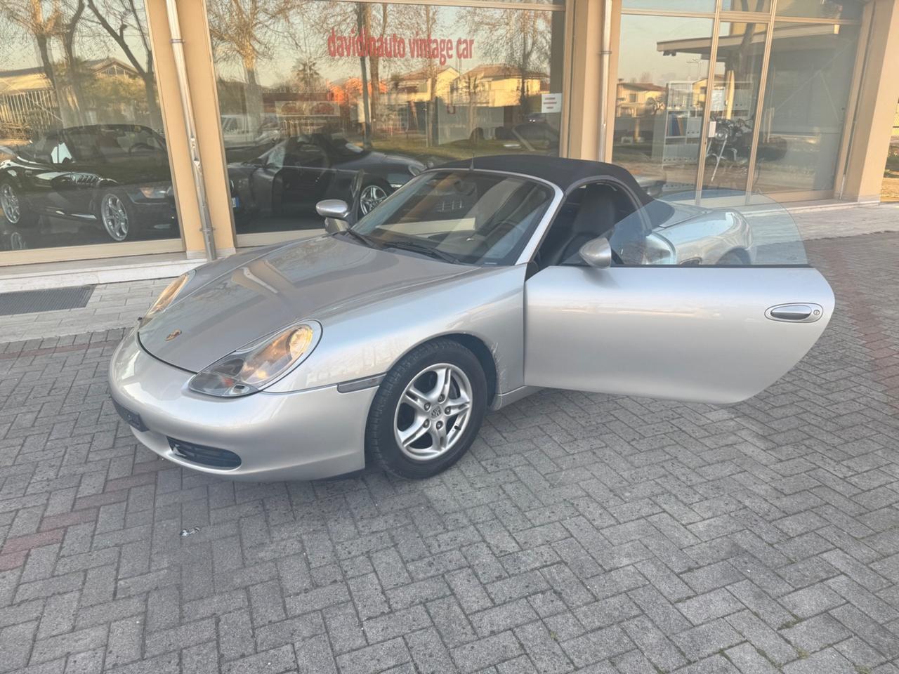 Porsche Boxster 2.5i 24V cat