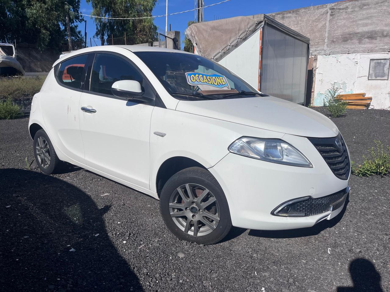 Lancia Ypsilon 1.2 benzina senza busta paga