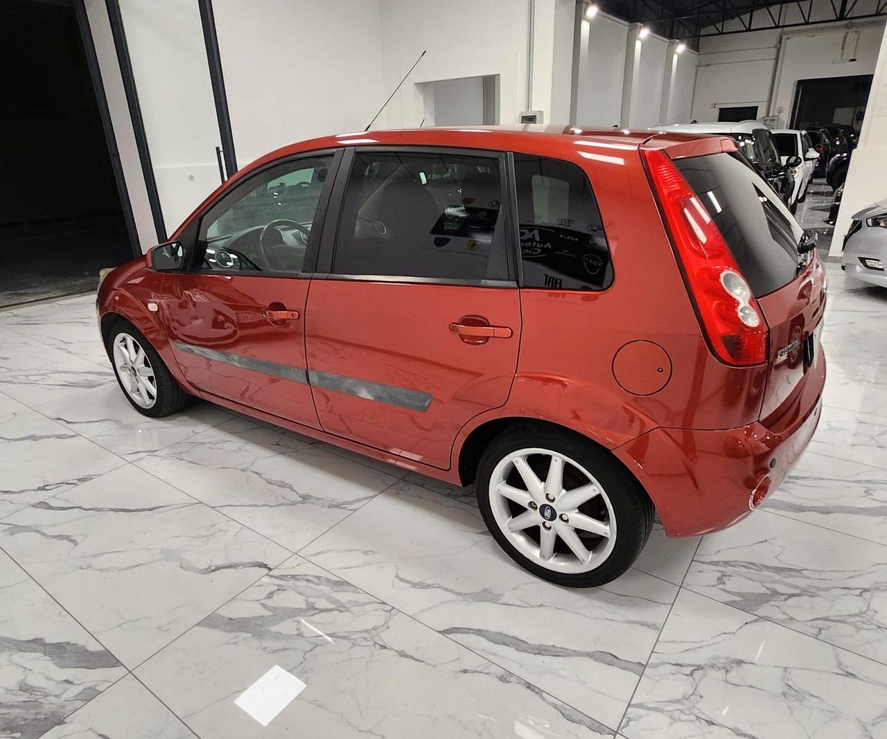 Ford Fiesta 1.4 TDCi 5p. Titanium