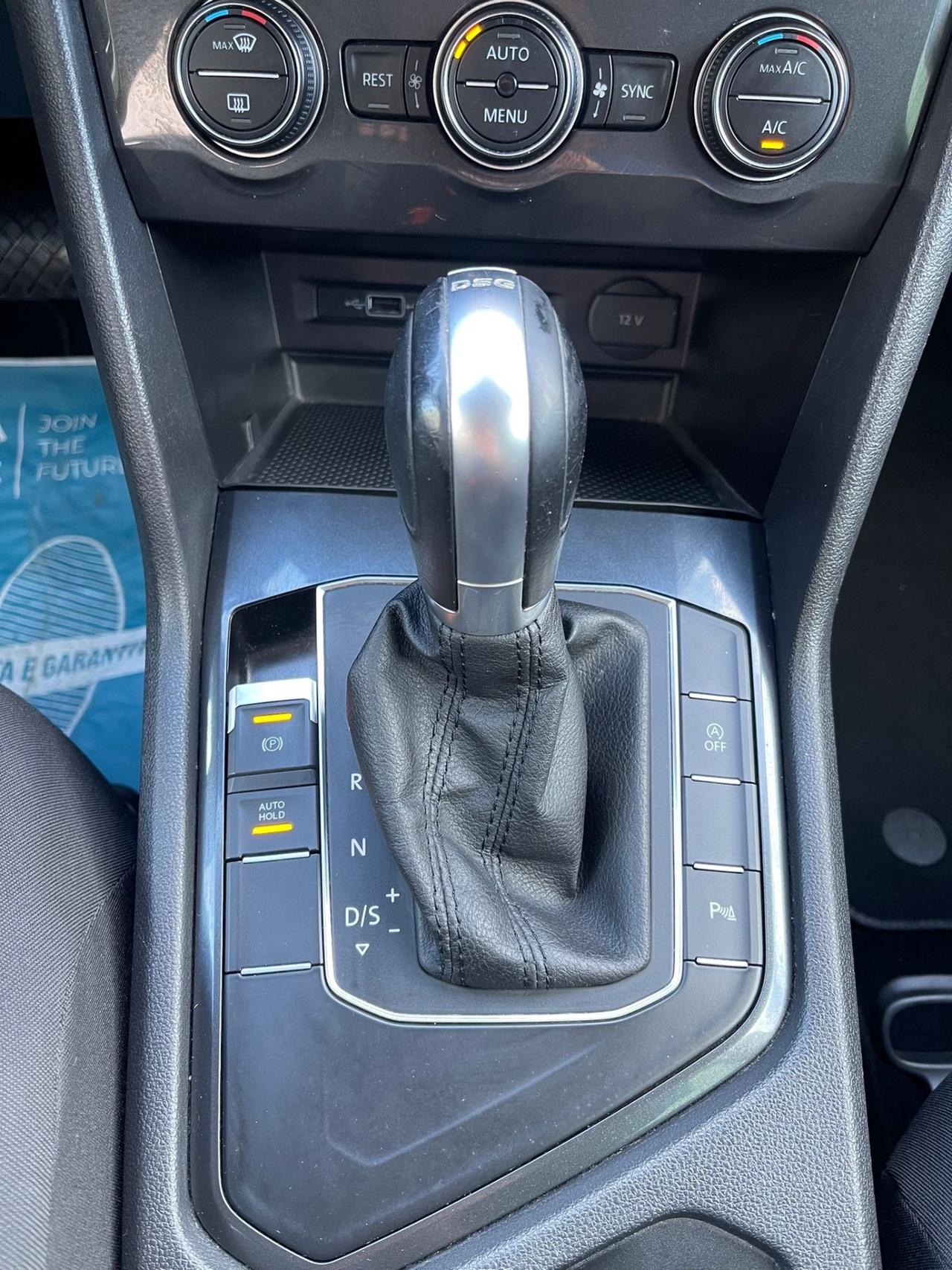 Volkswagen Tiguan-AUTOMATICA-GARANZIA-PERMUTO