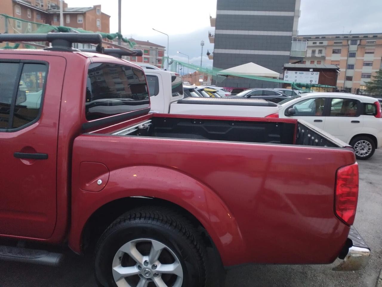 Nissan Navara 3.0 dCi 4 porte Double Cab LE V6