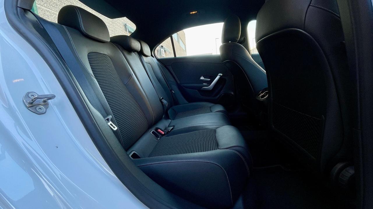 MERCEDES-BENZ CLASSE A180 2.0 PREMIUM 116CV - FULL LED, VIRTUAL COCKPIT, PELLE, NEOPATENTATI