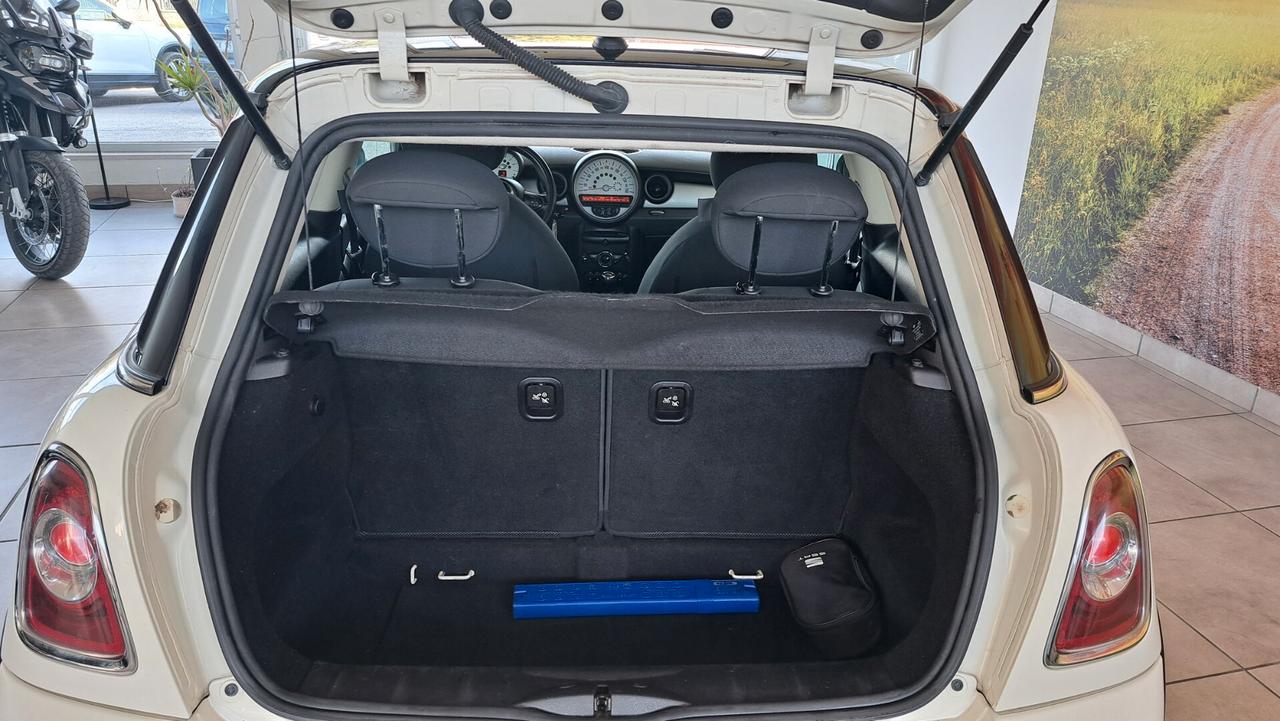 Mini 1.6 16V Cooper D