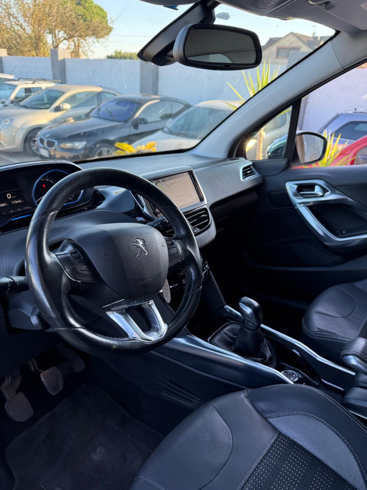Peugeot 2008 1.6 e-HDi 92 CV Stop&Start Urban Cross