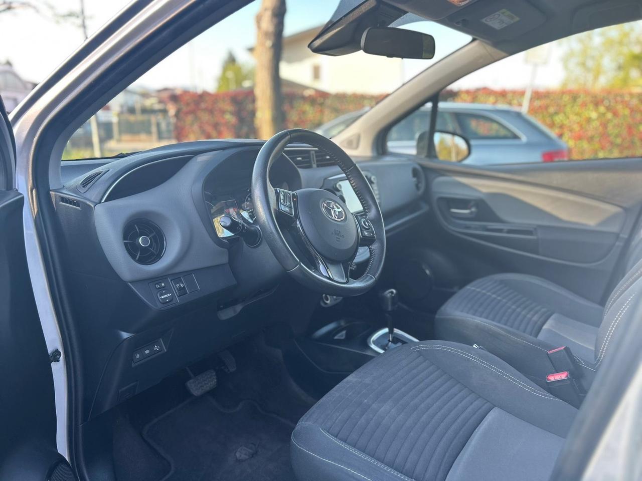 Toyota Yaris 1.5 Hybrid Y20 Bitone 2019 – Navi, Camera, Clima Auto, Unico Proprietario