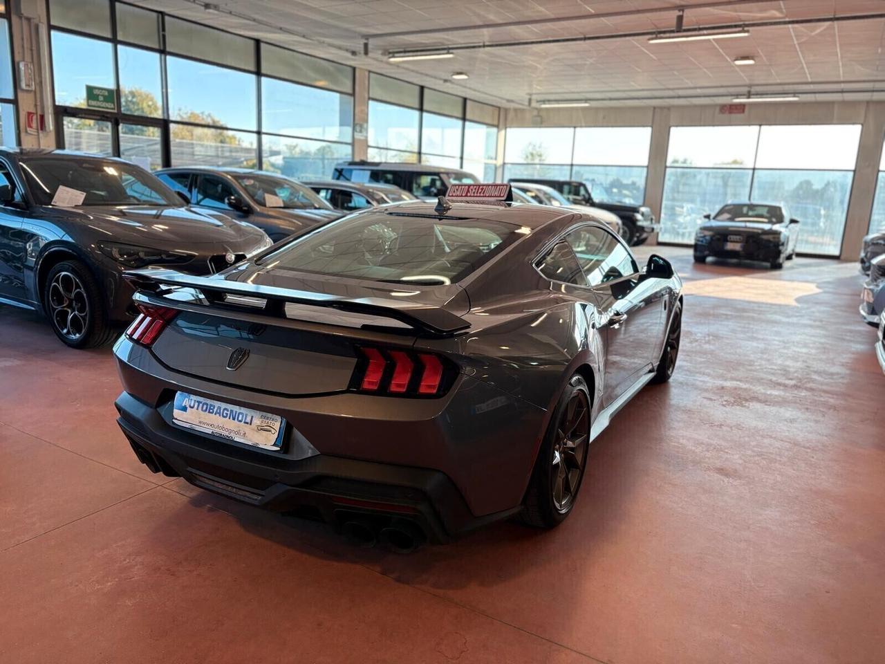 Ford Mustang Fastback DARK HORSE 5.0 V8 453 CV 6mt