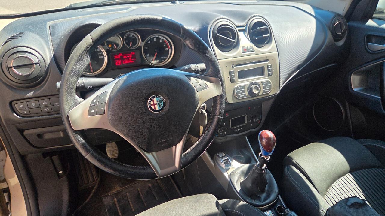 Alfa Romeo MiTo 1.4 105 CV M.air Distinctive Premium Pack
