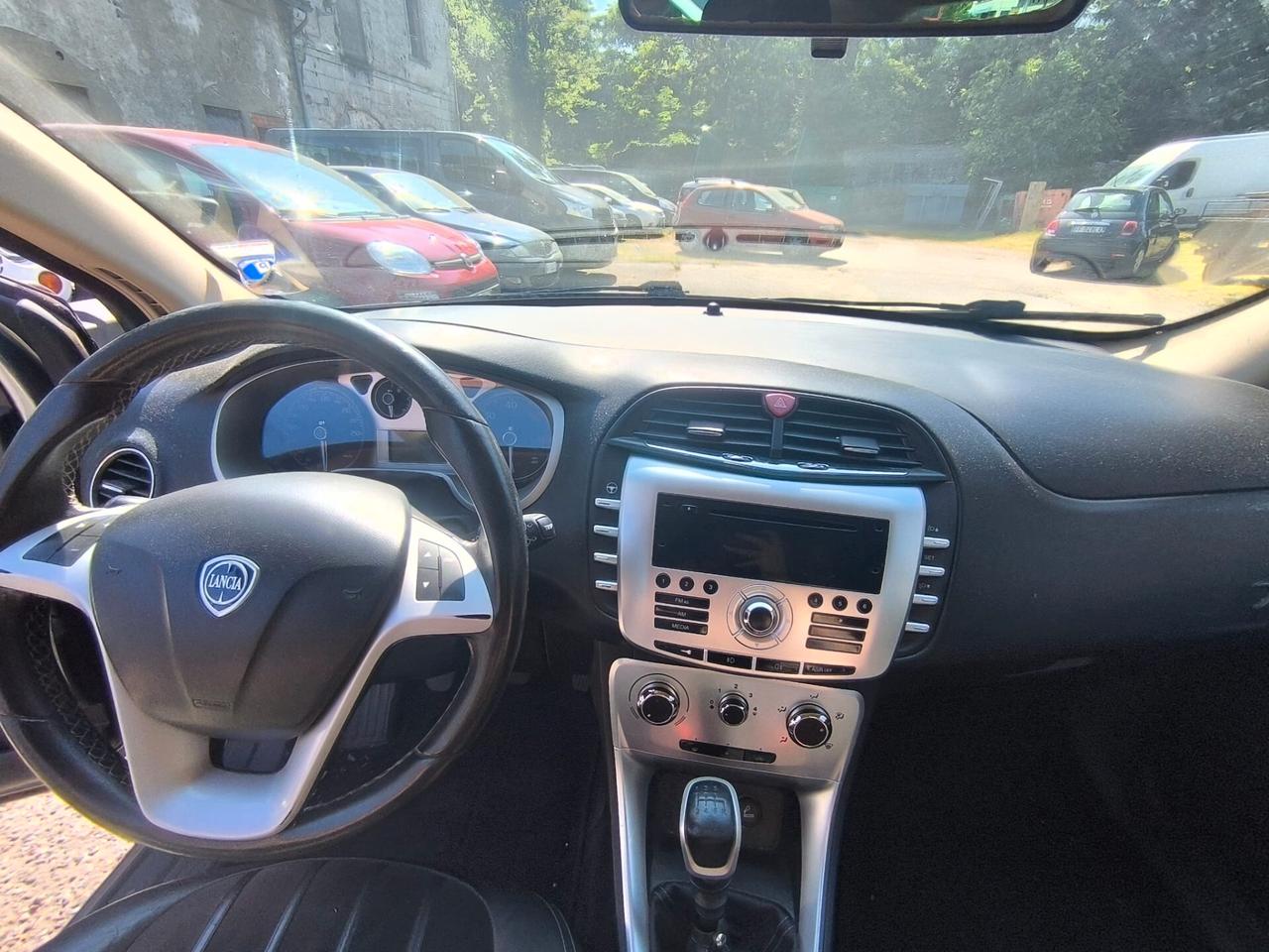 Lancia Delta 1.6 MJT DPF Platino