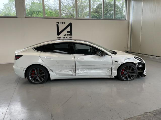 TESLA Model 3 LONG RANGE PERFORMANCE 462CV AWD