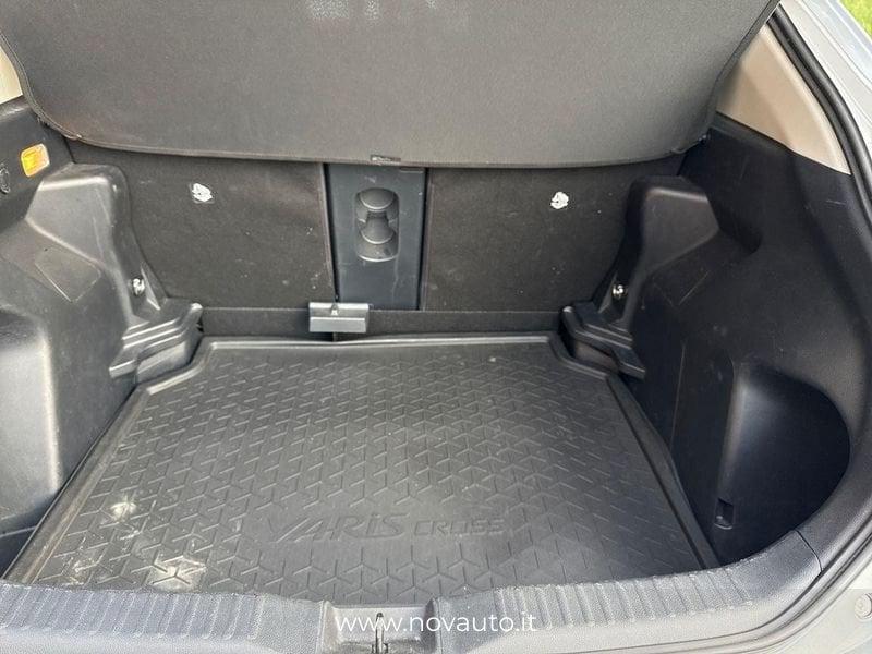 Toyota Yaris Cross Yaris Cross 1.5h Lounge fwd 116cv e-cvt