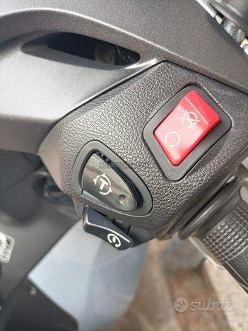 HONDA SH 300 -FINANZIABILE - GARANZIA -PERMUTE e.4
