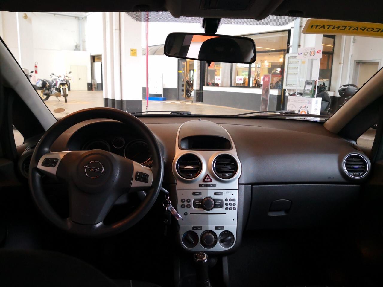 Opel Corsa 1.2 5 porte Enjoy