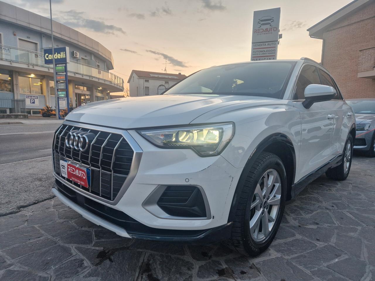 Audi Q3 40 TDI quattro S tronic Business Advanced