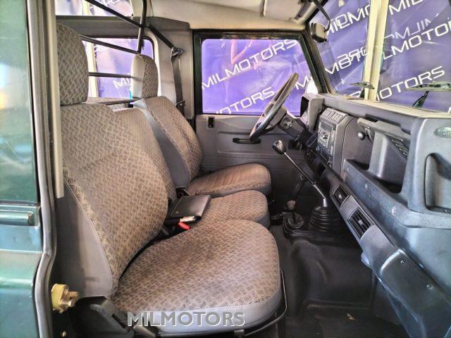 LAND ROVER Defender 90 2.5 Td5