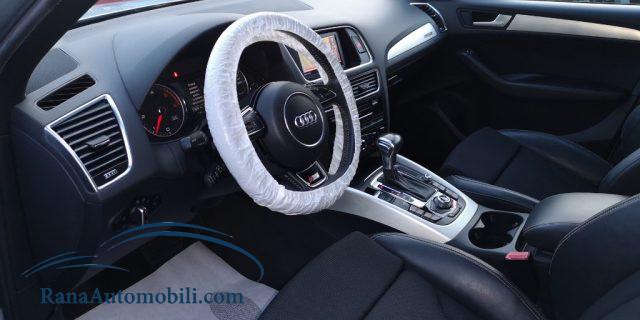 AUDI Q5 2.0TDI Quattro S-tronic S-Line