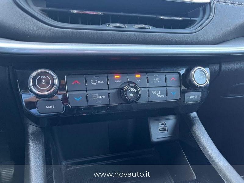 Jeep Compass Compass 1.5 turbo t4 mhev Limited 2wd 130cv dct