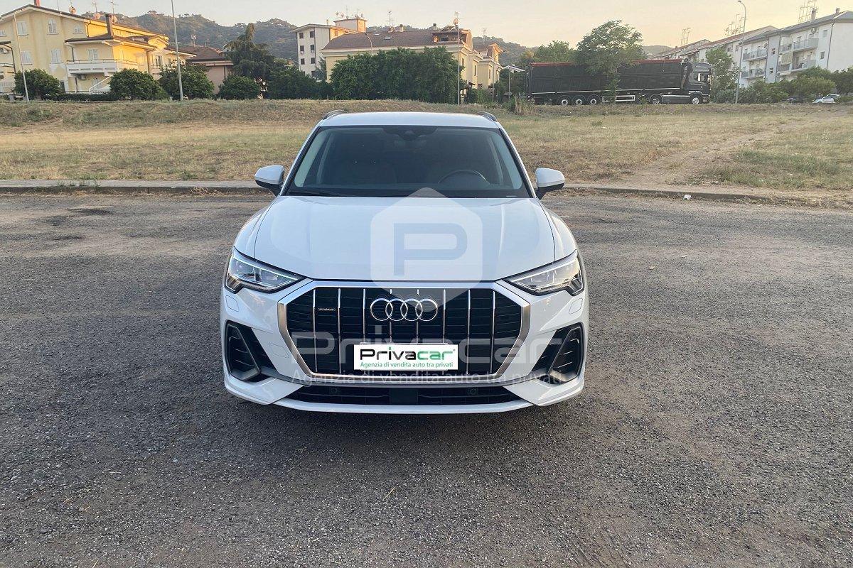AUDI Q3 35 TDI quattro S tronic S line edition