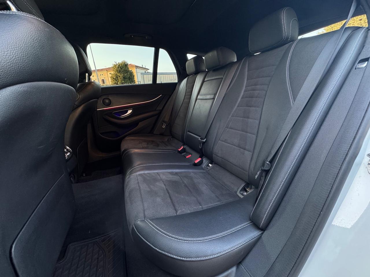 Mercedes-Benz E 350 4MATIC AIR-MATIC 258CV