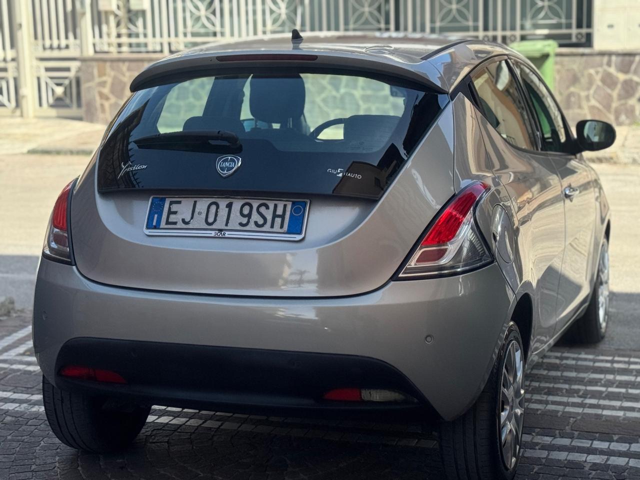 Lancia Ypsilon 0.9 TwinAir 85 CV 5 porte S&S DFN Platinum
