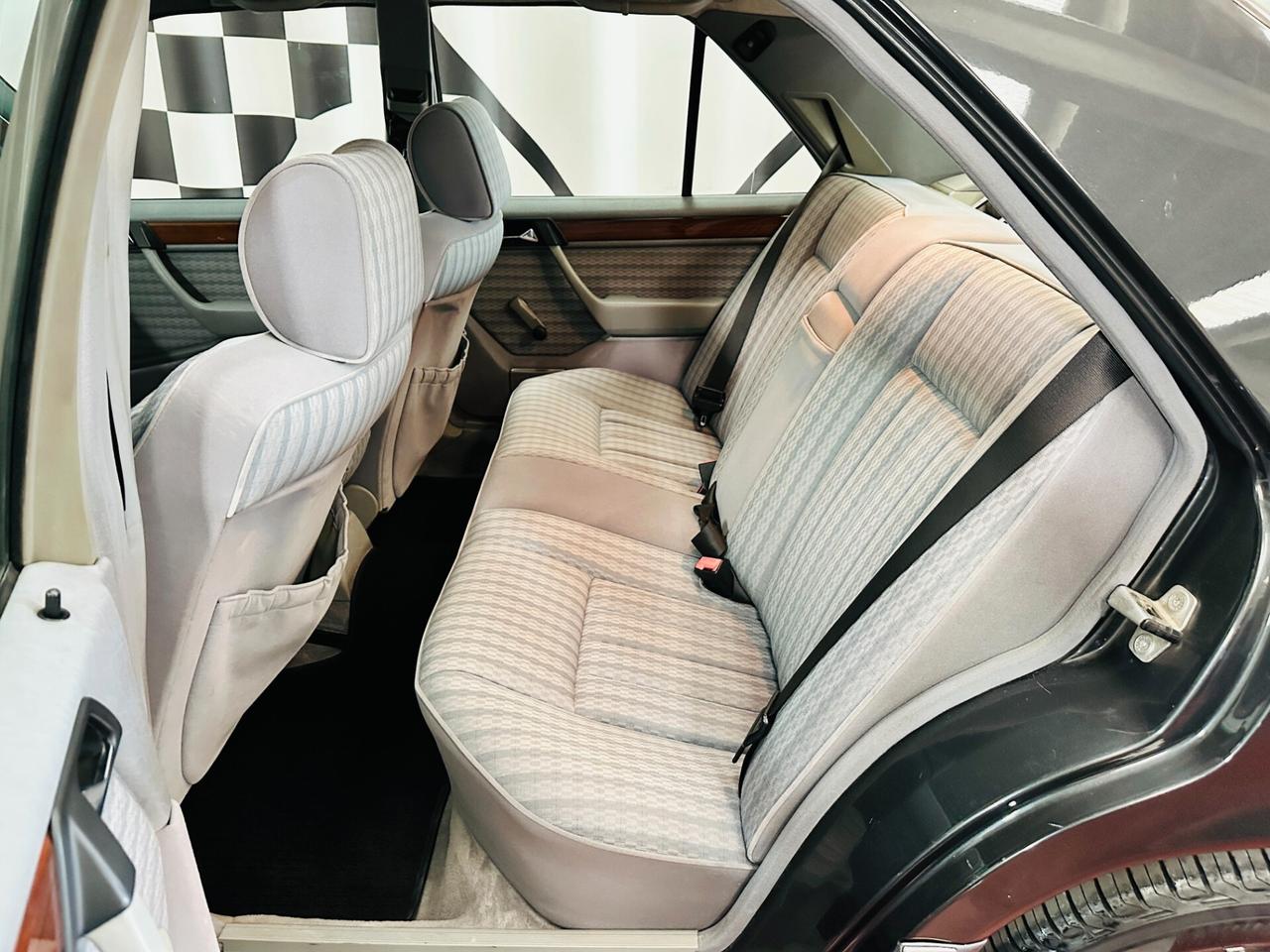 Mercedes-benz 200E W124 BERLINA ASI 1991