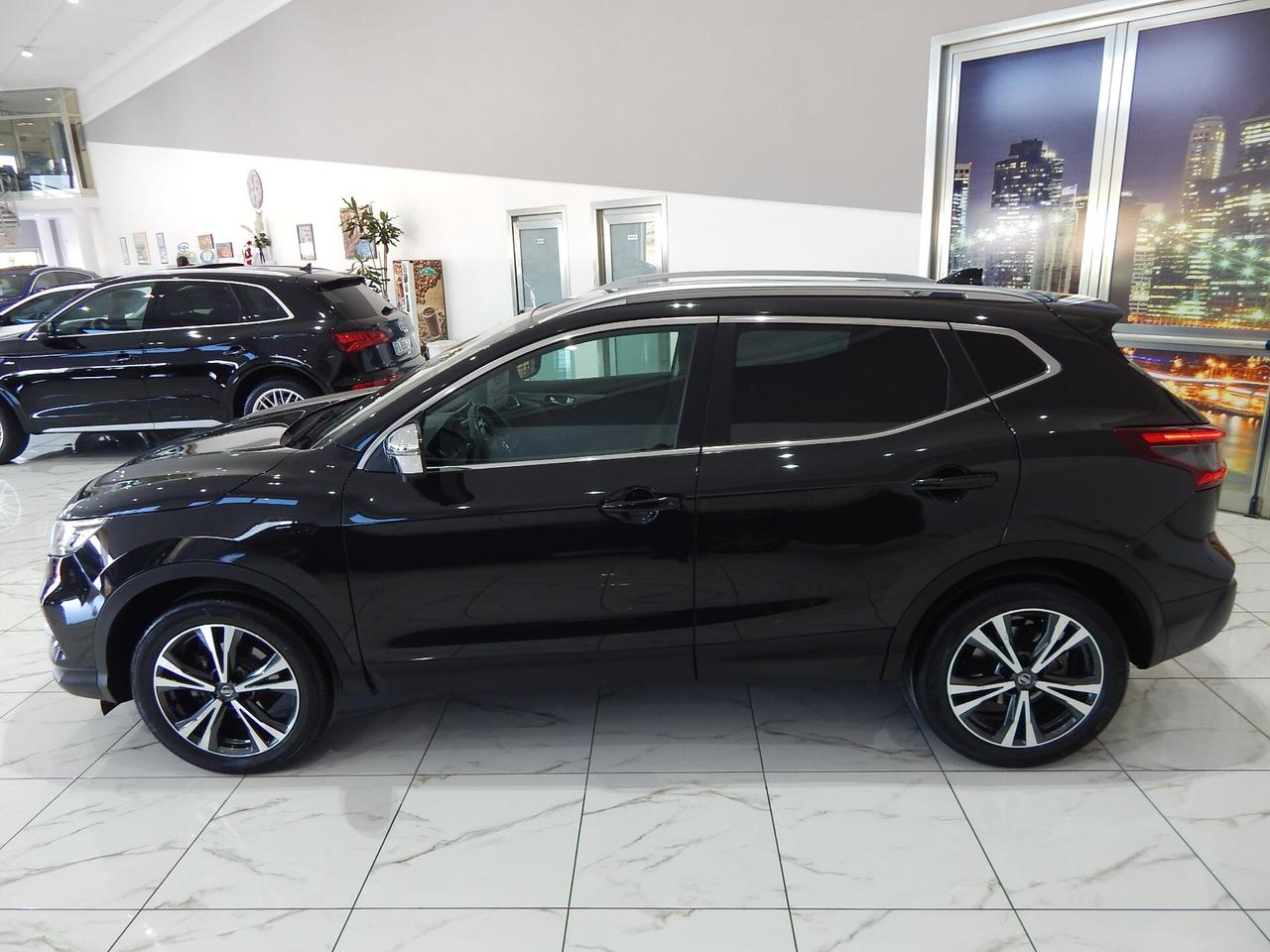 Nissan Qashqai 1.6 dci N-Connecta 130cv Xtronic TETTO-NAVI-PARK