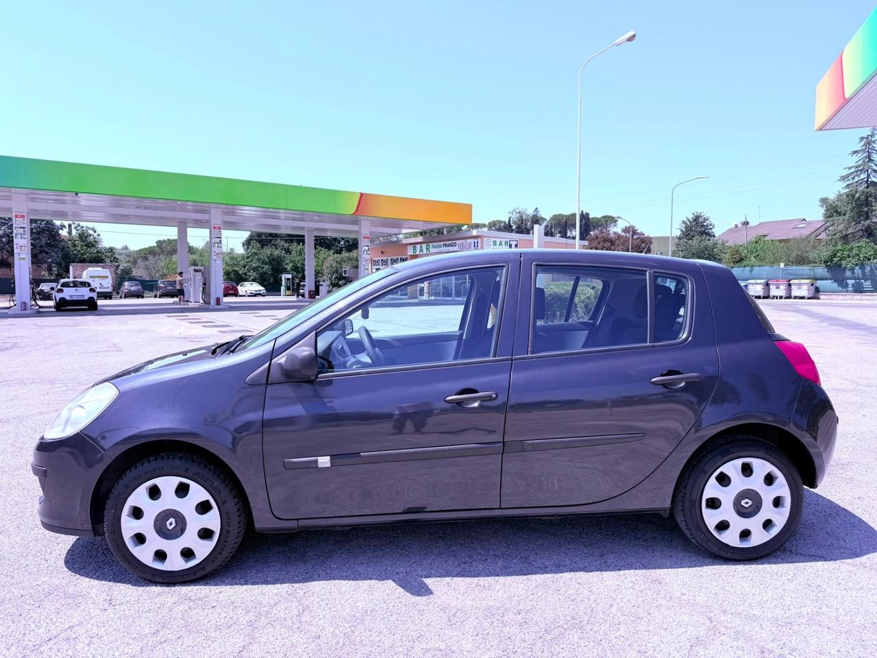 Renault Clio 1.2 benzina 5 porte Ok neopatentati